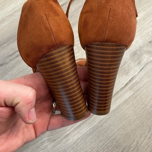 Madden Girl Sandals Heels size 7 - Picture 3 of 4